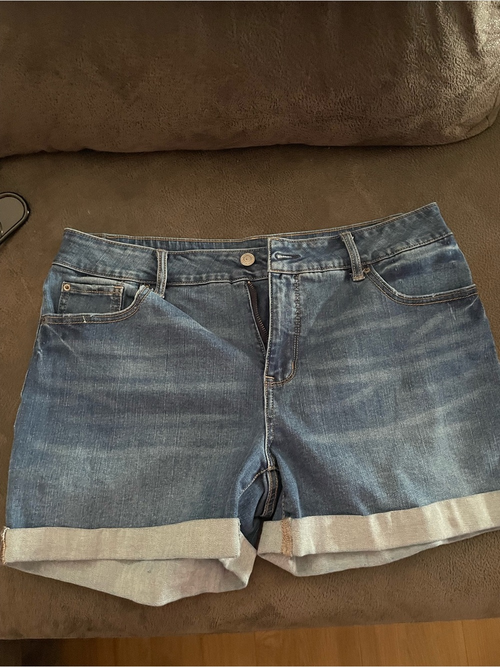 Time and Tru Blue Rolled-Hem Denim Shorts